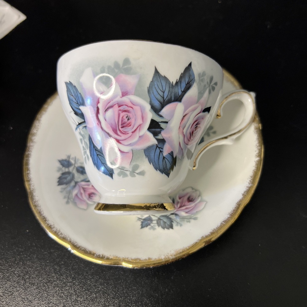Sutherland, Fine Bone China, teacup & saucer, Pink‎ Rose, England Gold Accent